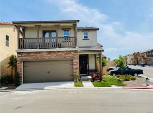 6251 E Overlook Way, Fresno, CA 93727