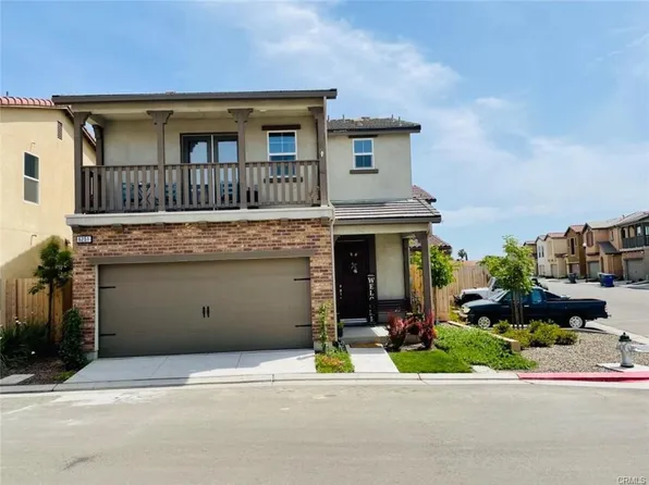 6251 E Overlook Way, Fresno, CA 93727