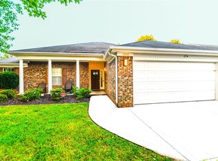 10132 Ashley Farm Dr, Matthews, NC 28105