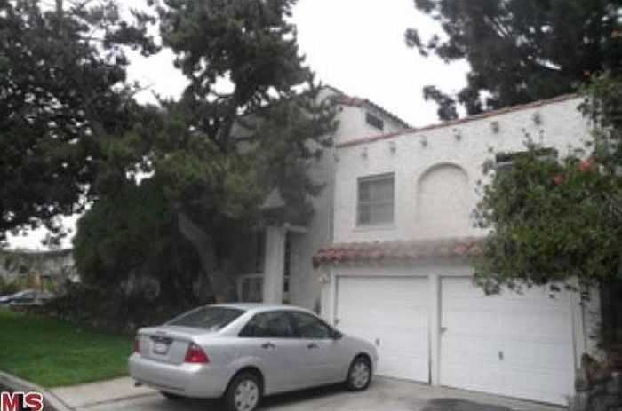 Garage Side Entrance