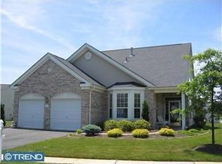 66 Vandevere Ln, Columbus, NJ 08022