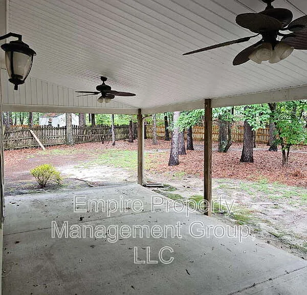 202 Castlebury Dr — Photo 22