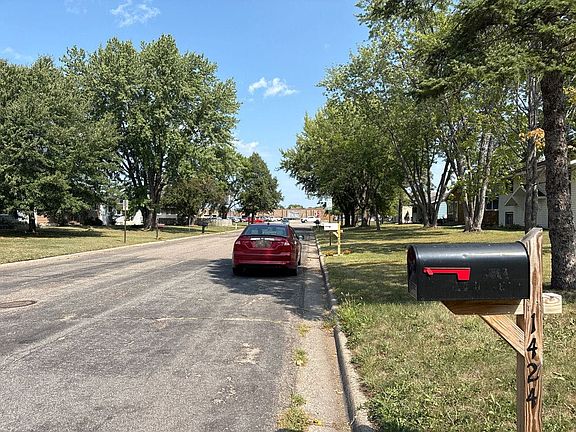 4th image of 1424 11th Ave N