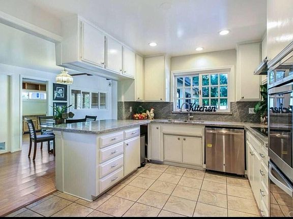 3rd image of 933 Alamosa Dr