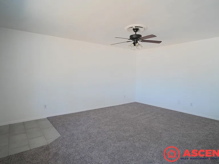 25428 Barbara St — Photo 3