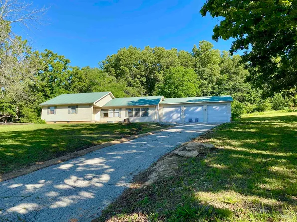 464 N Main St, Salem, AR 72576