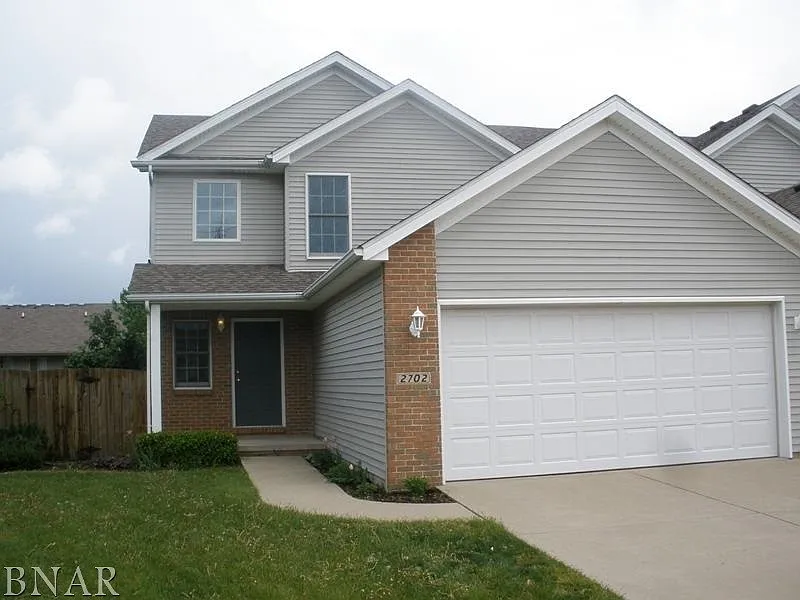 2702 Gill St photo 1
