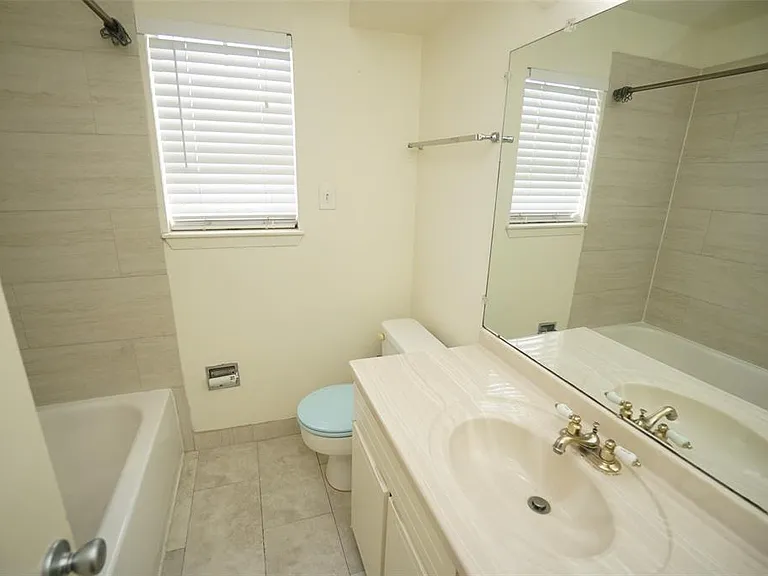 2595 Marilee Ln #4 — Photo 10