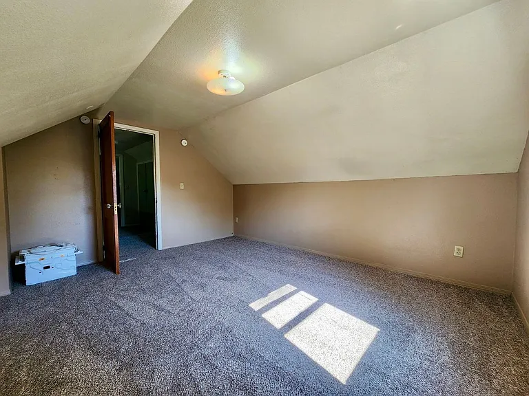 1515 S Norton Avenue (Alpha Team) — Photo 22