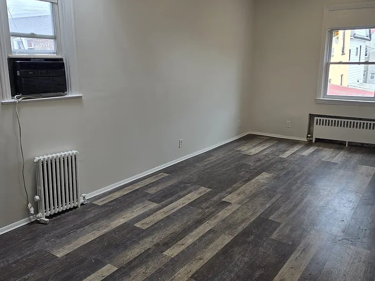 7409 Broadway #1 — Photo 7