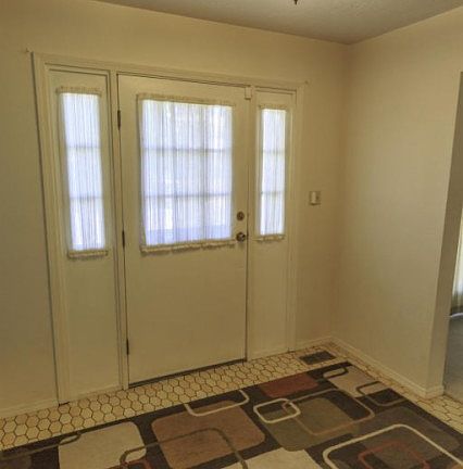 4th image of 617 Meseta St