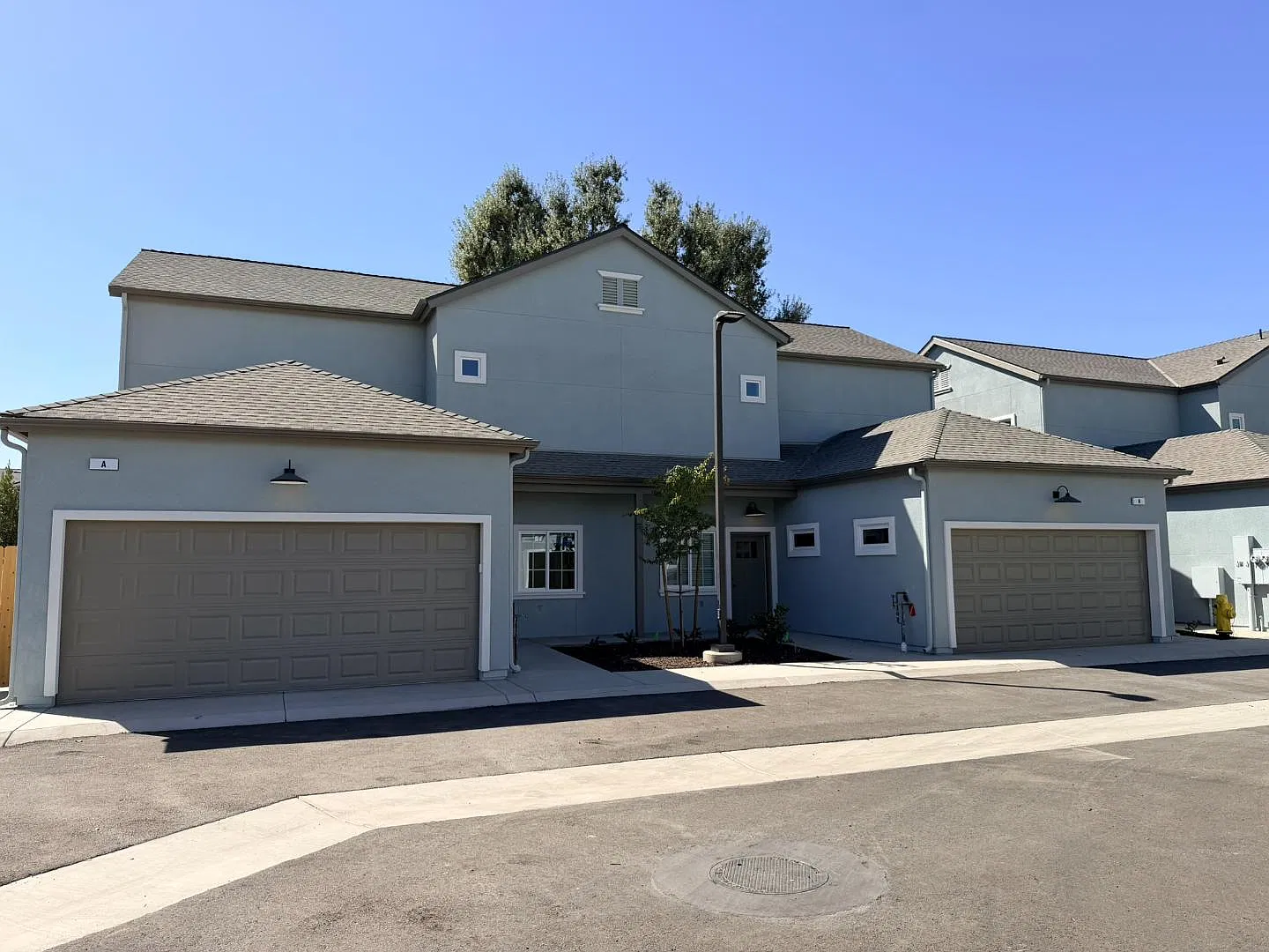 295 Champion Street - Unit A — Photo 2