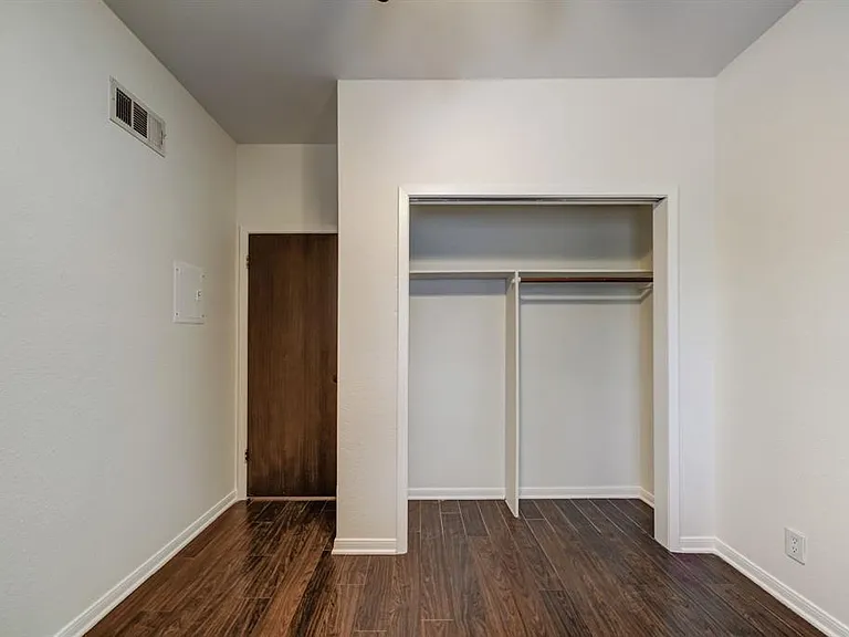 3316 Guadalupe St #219 — Photo 5