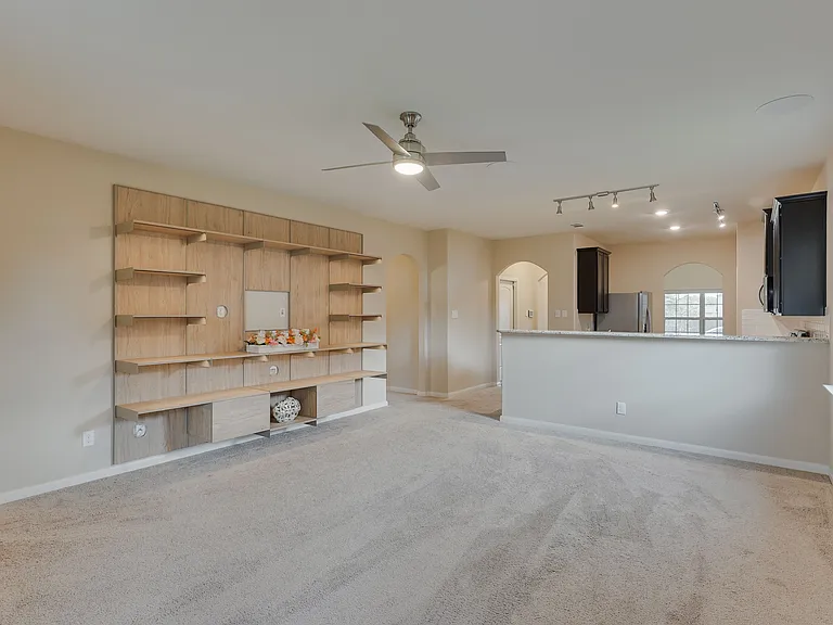 1517 Hill Top Ct — Photo 29