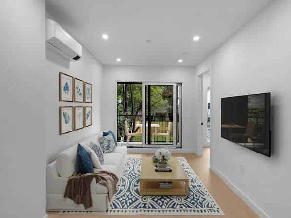 133 Carlton Avenue image 1 of 22