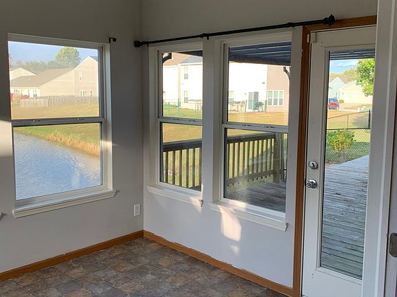 enclosed sun room