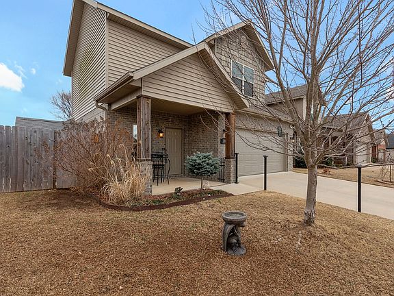 3rd image of 396 N Torc Ln