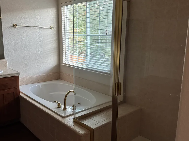 8015 Vertine Ct — Photo 6