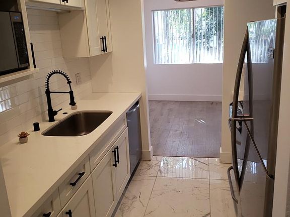 4th image of 6050 Cadillac Ave APT 106