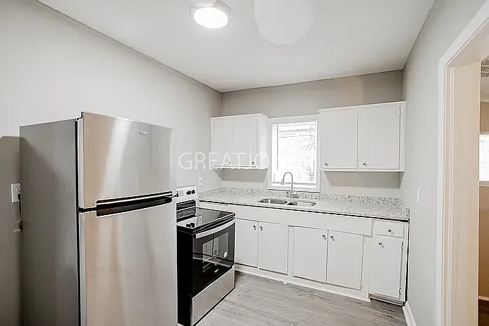 jpg - 1500 28th St