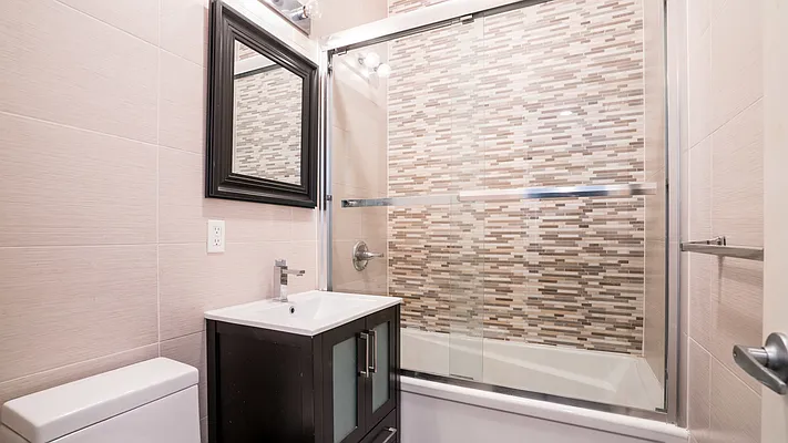 Rented by Nooklyn NYC LLC | media 22