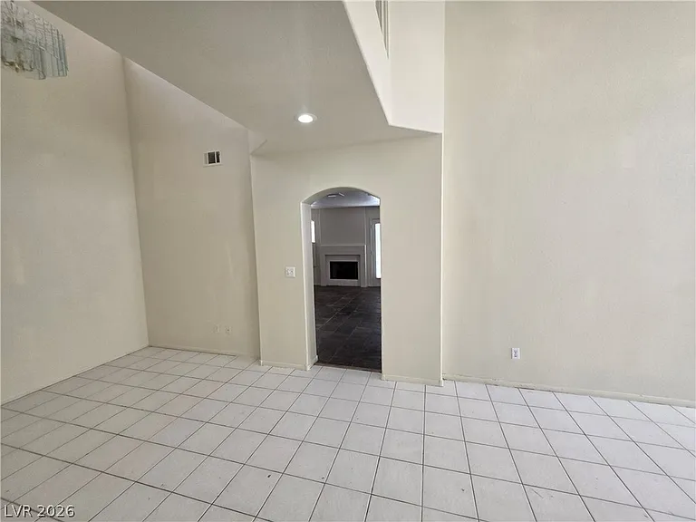 8008 Dover Shores Ave — Photo 53