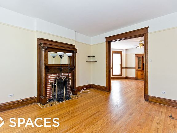 3rd image of 3638 N Lakewood Ave APT 3
