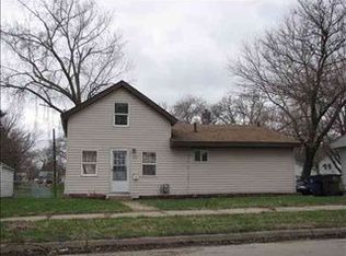 704 Knoll Ave, Waterloo, IA 50701