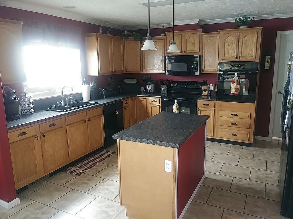 320 W Kell Rd, Salem, IL 62881 Zillow