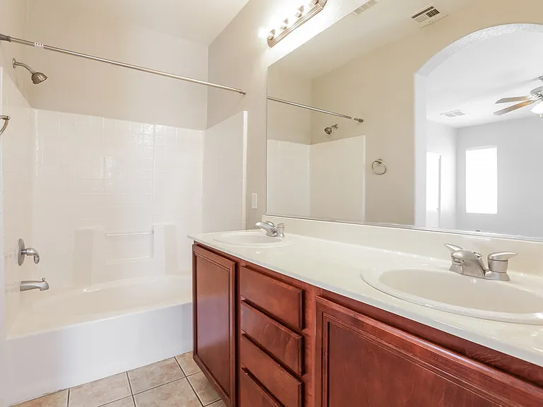 9124 Black Elk Ave — Photo 12