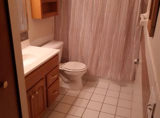 3246 Valley Ridge Dr, Saint Paul, MN 55121