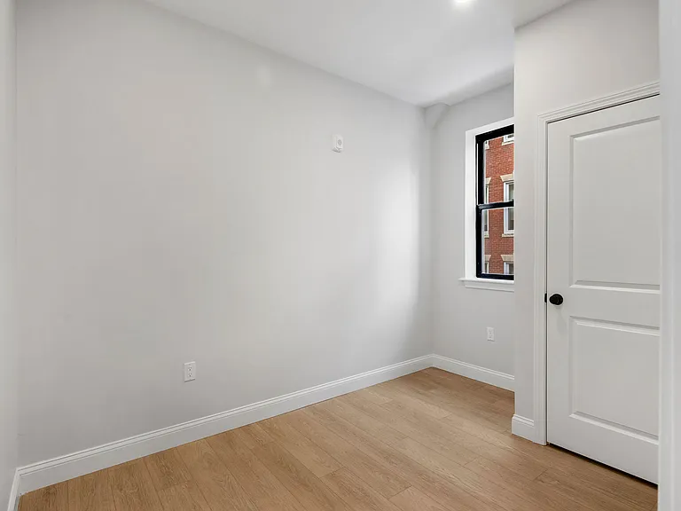 174 Salem St #2 — Photo 16