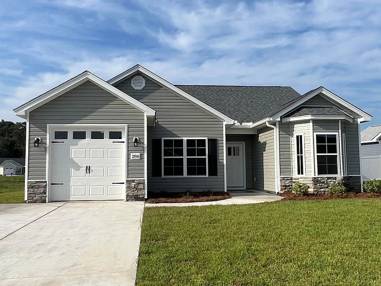 286 Maidens Choice Rd — Photo 2