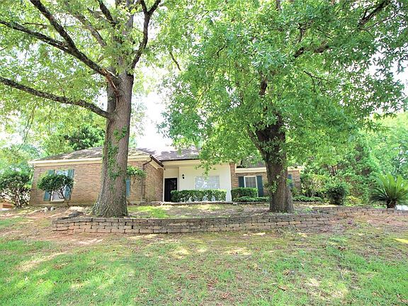 3rd image of 455 Saratoga Ln
