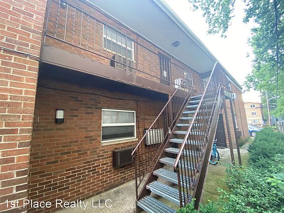 2nd image of 168 W 9th Ave #11361914