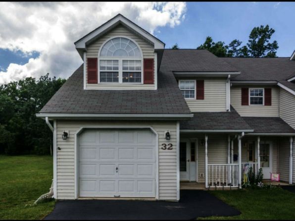 611 Country Acres Ct