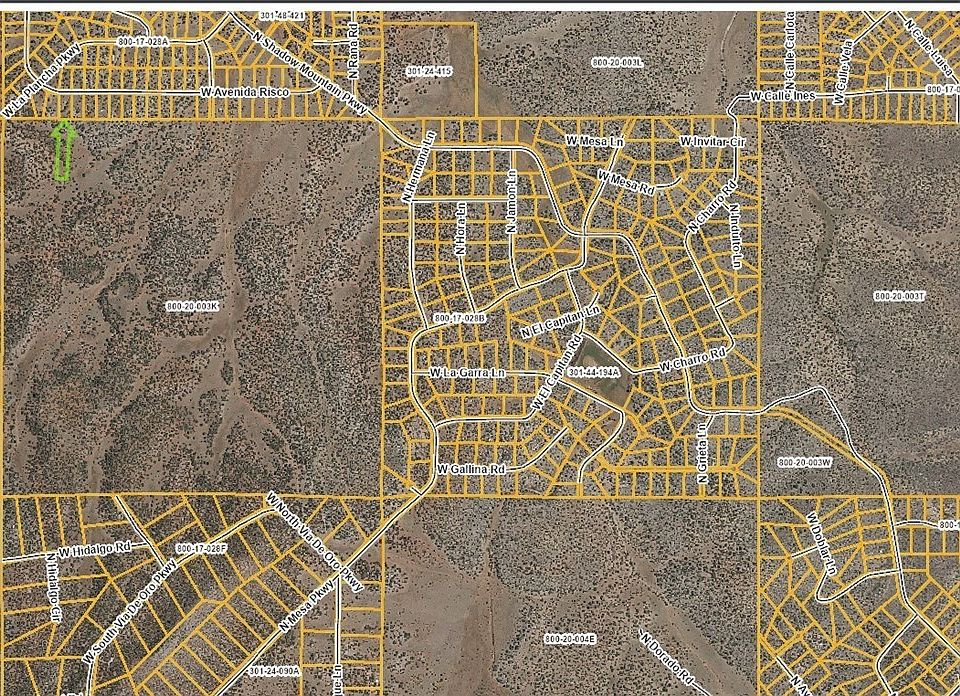 2nd image of 34875 W Avenida Risco