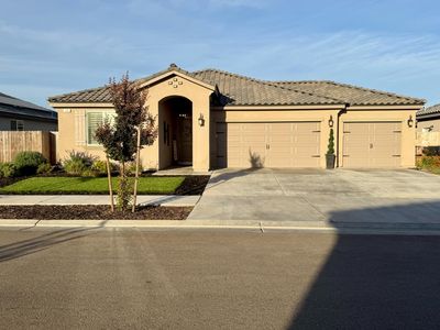 182 N Almond Ave, Kerman, CA, 93630