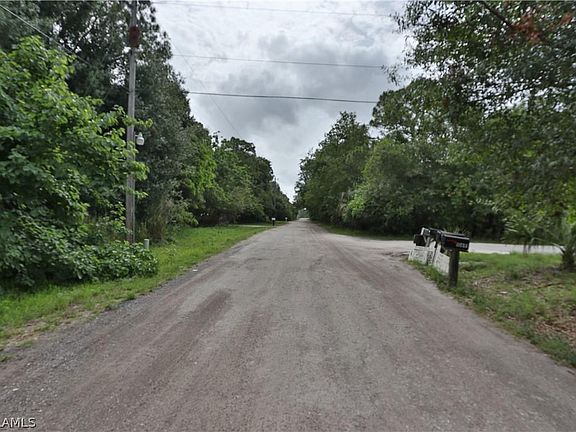 4th image of 10811 Aqua Vista Ln