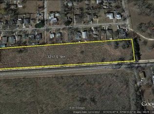 3217 S 9th St, Waco, TX 76706