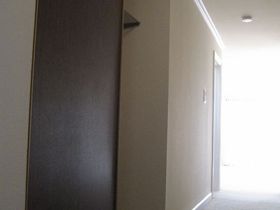 3rd image of 923 Eddy St #923/306