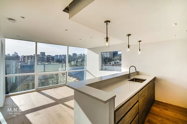 Sold by MNS | media 1