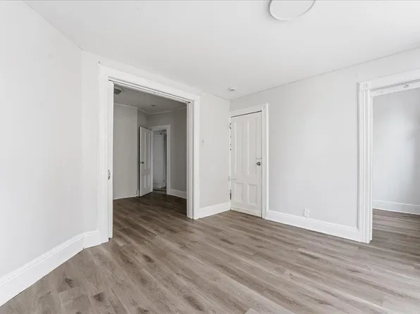 335 47th Street image 13 of 19