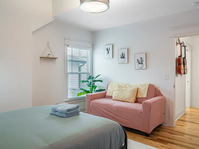 925 Mansfield Ave — Photo 19