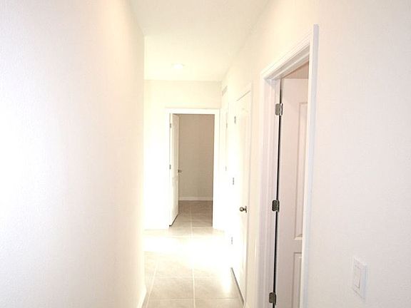 5th image of 232 Sunset Point Dr