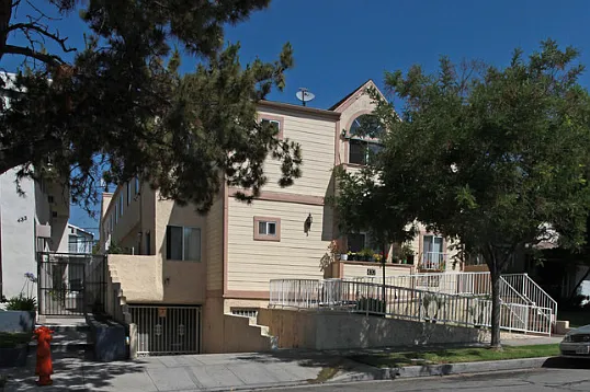 437 E. Cedar Ave — Photo 1