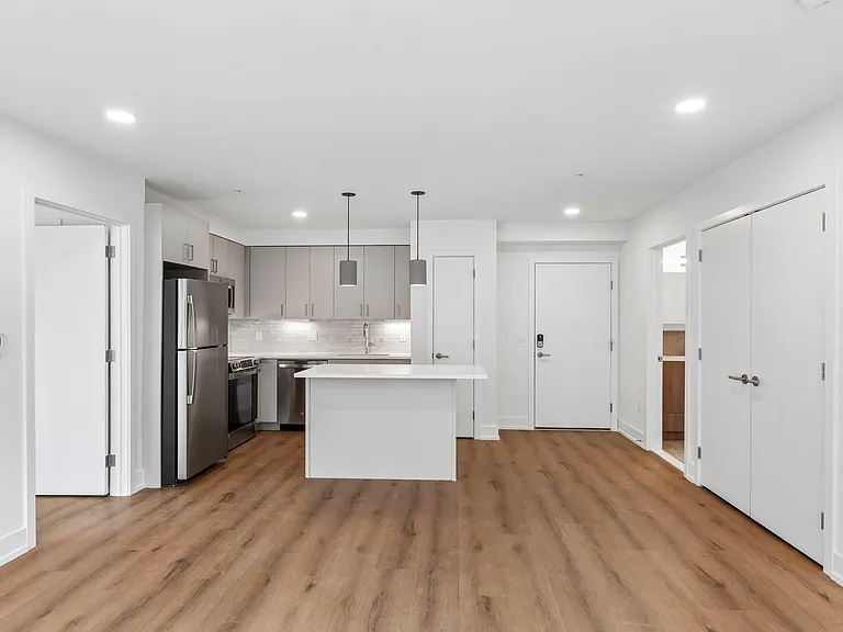1813 N Howard St — Photo 19