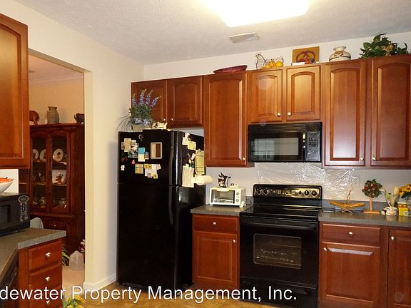 3rd image of 2494 Amber Orchard Ct E Unit 204