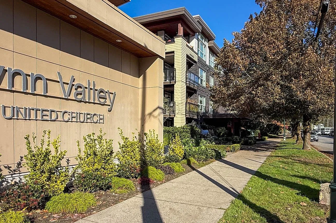 2 bed, 820 sqft, $4,200 — Photo 4