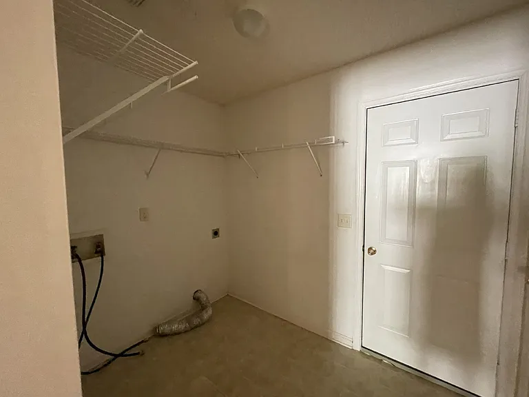 1925 Bluestone Loop — Photo 15